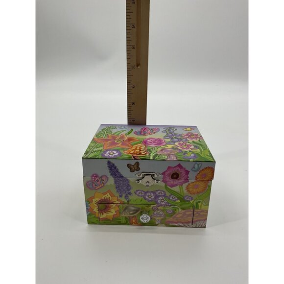 Flower & Butterfly Music Jewelry Box With Ballerina and Accessories - Picture 3 of 10